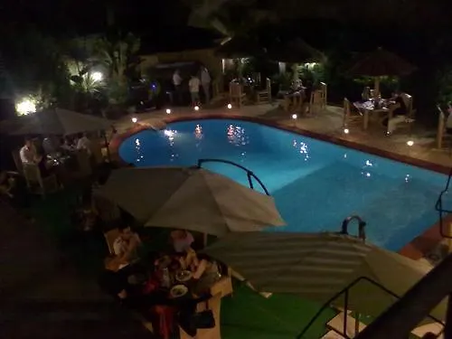 Fa.ro.mi לינה וארוחת בוקר